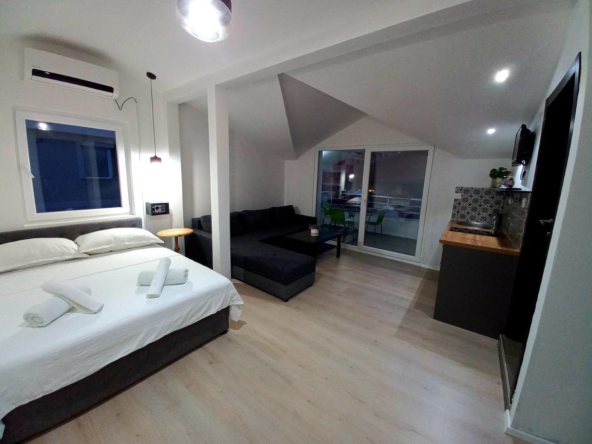 Apartments Lido Ohrid Esterno foto